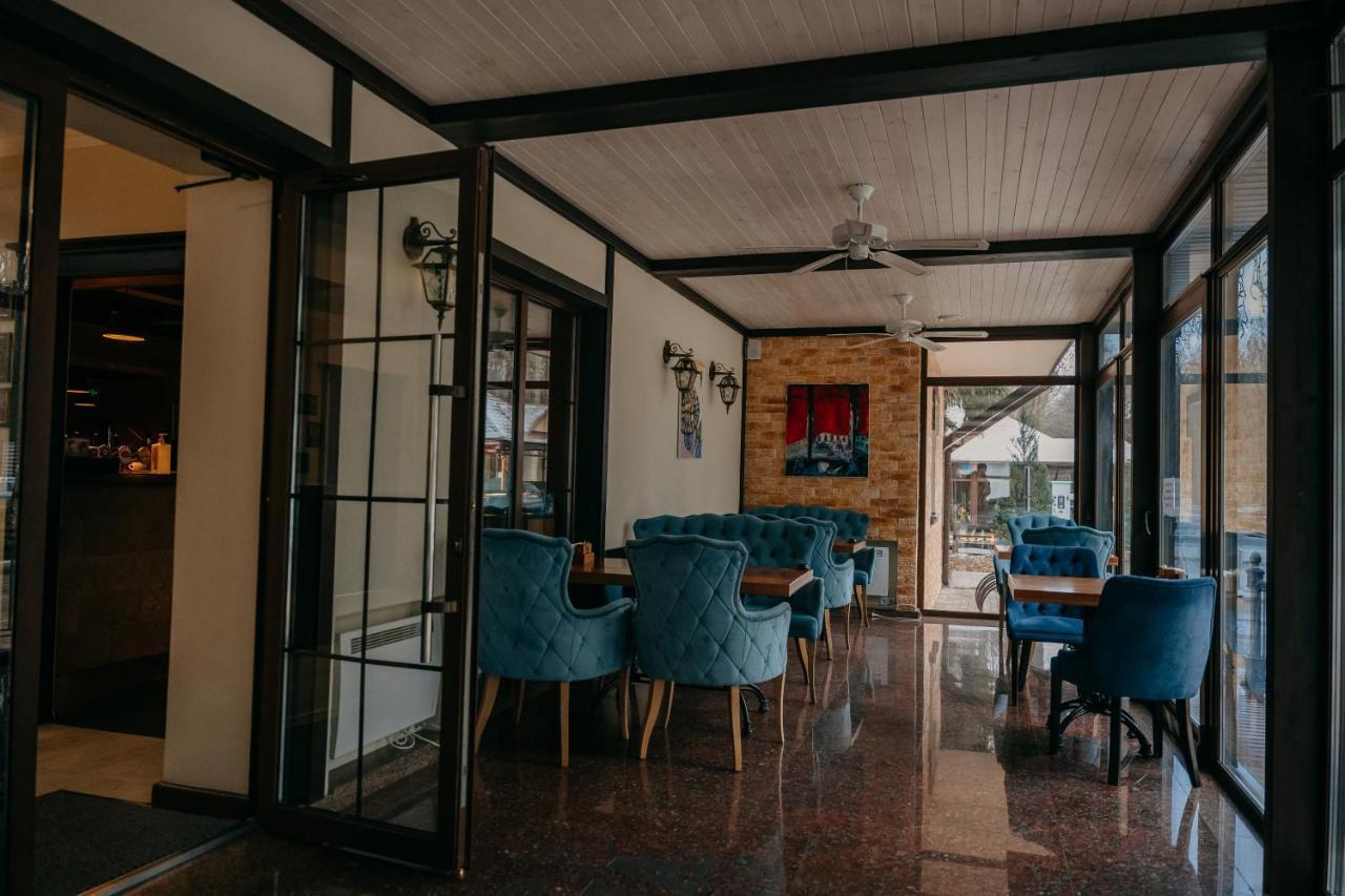 Hotel Zastava Uman Dmytrushky Zewnętrze zdjęcie