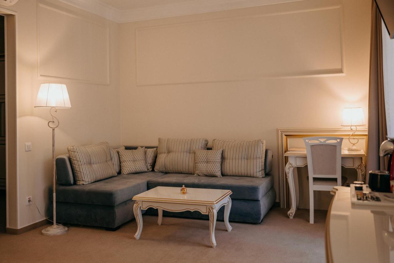Hotel Zastava Uman Dmytrushky Zewnętrze zdjęcie