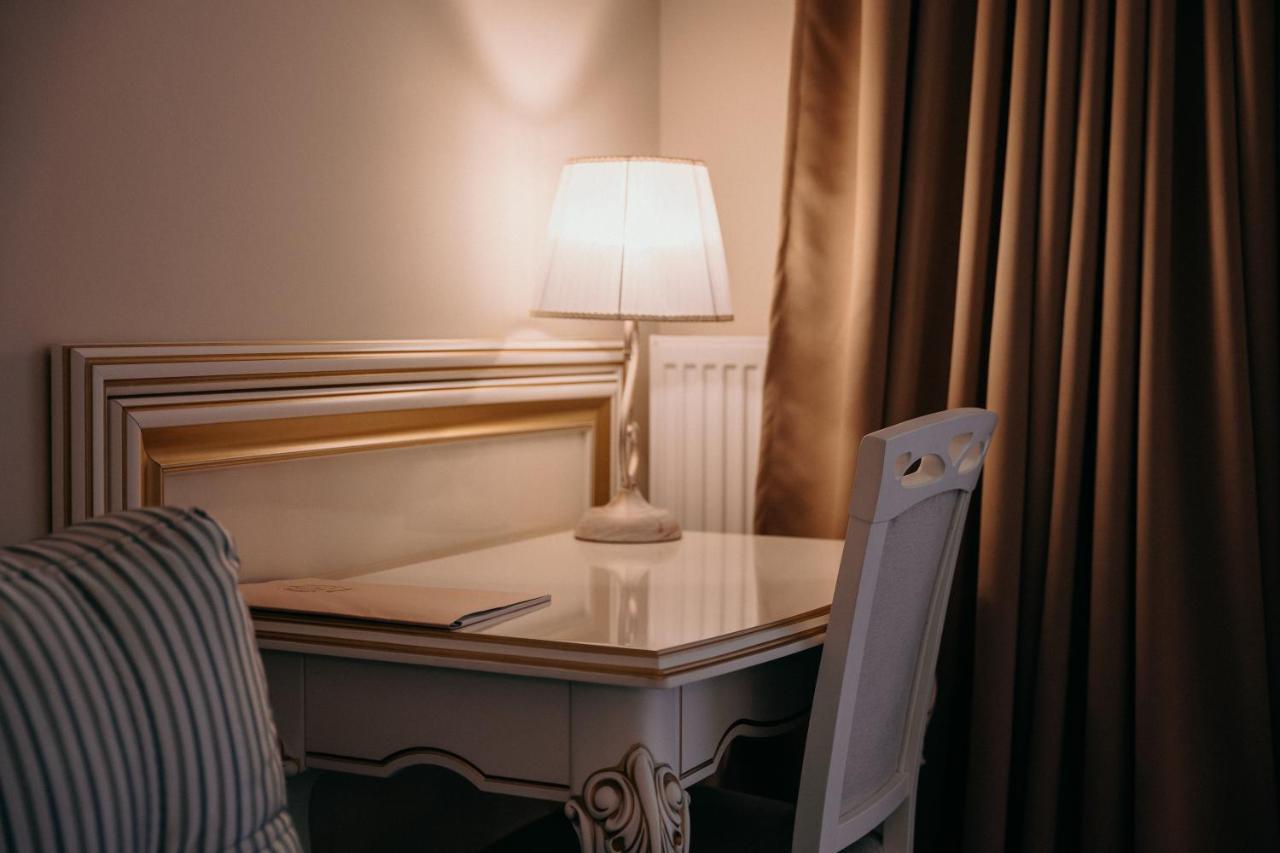 Hotel Zastava Uman Dmytrushky Zewnętrze zdjęcie